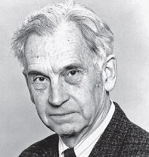 எர்னஸ்ட் வால்டேர் மயர் 10