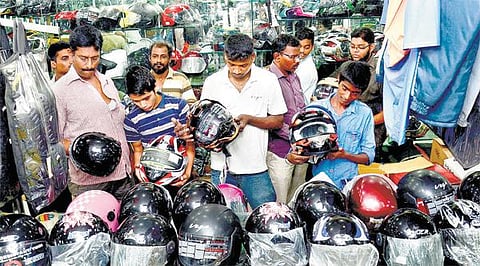 ஹெல்மெட் திருட்டு அதிகரிப்பு: பாதுகாக்கும் வழிகள்