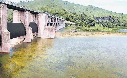 முல்லை பெரியாறு 120: கேரளத்தின் நெருக்குதலால் 136 அடியாக நீர்மட்டம் குறைப்பு