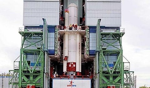 5 செயற்கைகோள்களுடன் பி.எஸ்.எல்.வி. சி-28 ராக்கெட்: நாளை விண்ணில் பாய்கிறது - 62 மணி நேர கவுன்ட்டவுன் தொடங்கியது