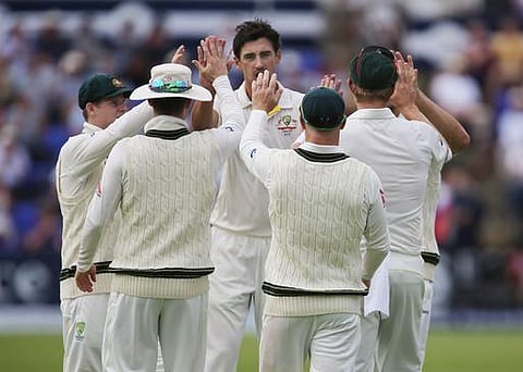 ஆஷஸ்: இங்கிலாந்து 430 ரன்களுக்கு ஆட்டமிழந்தது