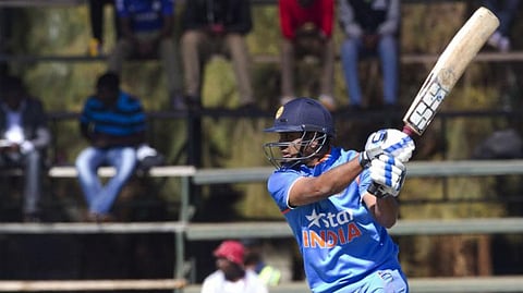 ராயுடு அபார சதம்; பின்னி 77: முதலில் பேட் செய்த இந்திய அணி 255 ரன்கள்