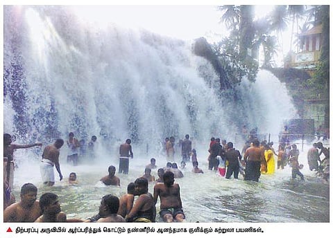 அலங்கார நீரூற்று, பூங்கா, நீச்சல் குளத்துக்காக திற்பரப்பு அருவி பகுதியில் ரூ.26 லட்சத்தில் சீரமைப்பு பணி