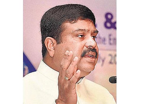 ஈரான் மீதான தடை நீக்கத்தால் இந்தியாவுக்கு அதிக பலன்: பெட்ரோலிய அமைச்சர் தகவல்