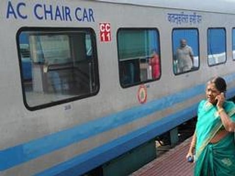 இட்டார்சி ரயில் நிலைய தீ விபத்தால் 3200-க்கும் மேற்பட்ட ரயில்கள் ரத்து: 23-ம் தேதிக்குள் பணிகளை முடிக்க தீவிரம்