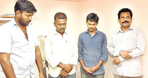 ரூ.1 கோடி மதிப்புள்ள போதைப் பொருளை விற்க முயன்ற 4 பேர் கைது