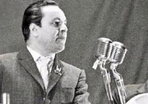 முகேஷ் 10