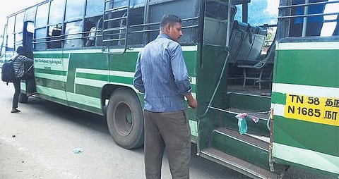 பழுதான அரசு பஸ்களால் பரிதவிக்கும் பயணிகள்