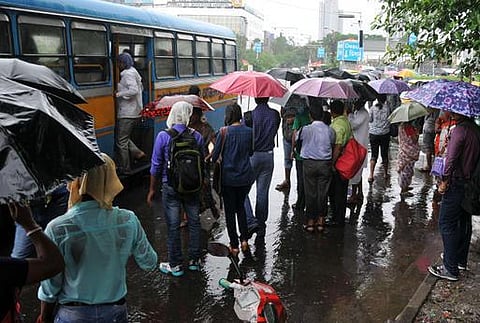 மேற்கு வங்க மாநிலத்தில் மழைக்கு 39 பேர் பலி