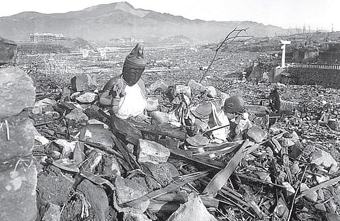 தலைக்கு மேல் கத்தி