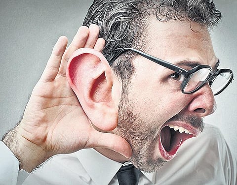 பணியிடம், படிக்குமிடத்தில் வேண்டாமே வீண் பேச்சு!