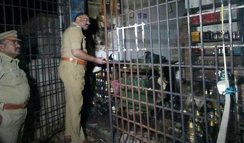 ஊழியர் மரணம்: சேலத்தில் டாஸ்மாக் கடைகள் அடைப்பு