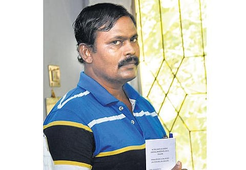 ஆம்பூர் கலவரத்தில் சஸ்பெண்ட் ஆன காவல் ஆய்வாளரை போலீஸ் காவலில் விசாரிக்க அனுமதி: வேலூர் நீதிமன்றம் உத்தரவு