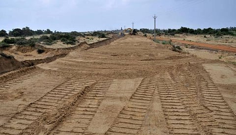 நிலம் கையக மசோதா நடப்பு கூட்டத்தொடரில் தாக்கல் இல்லை