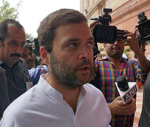 லலித் மோடிக்கு மனிதாபிமான உதவியை ரகசியமாக செய்தது ஏன்?- சுஷ்மாவுக்கு ராகுல் கேள்வி