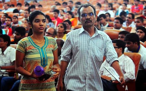 பி.எஸ்சி. நர்ஸிங், பி.பார்ம் உள்ளிட்ட 9 படிப்புகளுக்கான கலந்தாய்வு 17-ம் தேதி தொடக்கம்