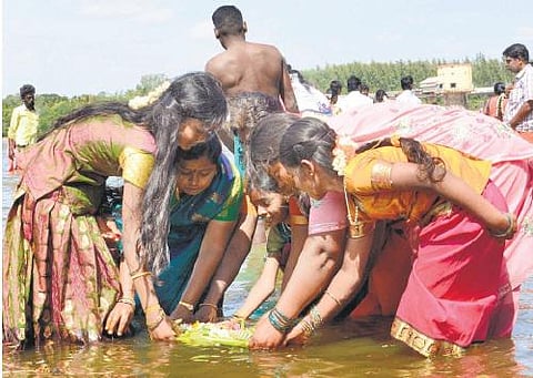 மண்வளம் போற்றும் மாதம்