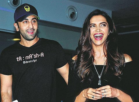 பாலிவுட் வாசம்: முன்னாள் காதலர்களின் கண்ணீர்