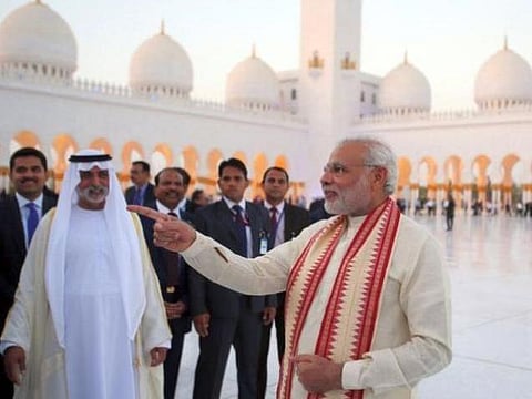 முதலில் இங்குள்ள மசூதிக்கு மோடி வருகை தந்திருக்க வேண்டும்