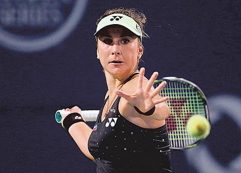 மான்ட்ரியால் மாஸ்டர்ஸ்: செரீனாவை வீழ்த்தினார் பெலின்டா பென்சிச்- ஆடவர் இறுதியில் ஜோகோவிச்- முர்ரே மோதல்