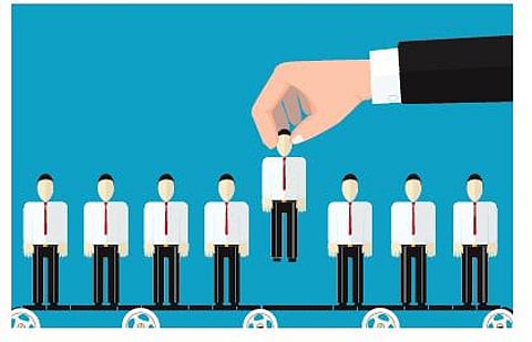 வேலை வாய்ப்பு உருவாக்கத்தில் தமிழகம் முதலிடம்