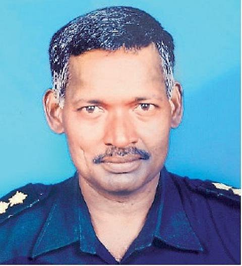 வீர மரணம் அடைந்த ராணுவ வீரர் குடும்பத்துக்கு தமிழக அரசு ரூ.10 லட்சம் நிதியுதவி