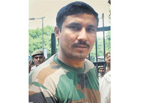 மாநகராட்சி ஊழியரை தாக்கிய வழக்கில் ஆம் ஆத்மி கட்சி எம்எல்ஏ சுரேந்தர் சிங் கைது