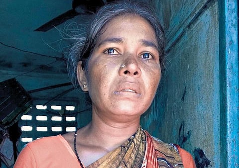 தாலிச்சூறையாடும் மது!