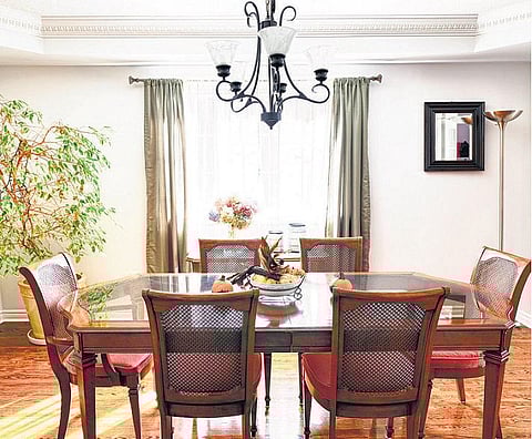 சாப்பாட்டு அறையை அழகாக்குவோம்