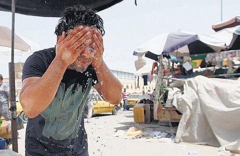 இயற்கை அன்னை பார்த்துக்கொண்டிருக்கிறாள்!