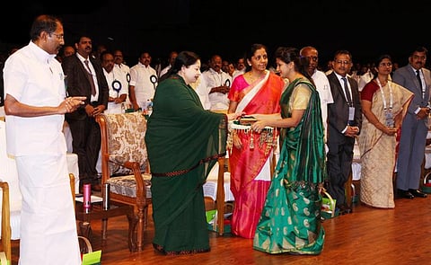 சென்னையில் முதல்வர் ஜெயலலிதா தொடங்கி வைத்த உலக முதலீட்டாளர்கள் மாநாட்டின் 10 முக்கிய அம்சங்கள்