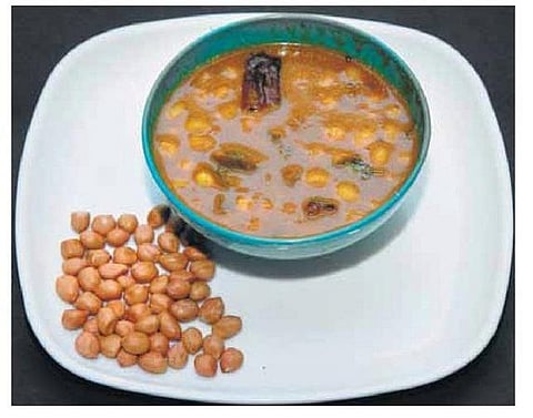 வேர்க்கடலை காரக் குழம்பு