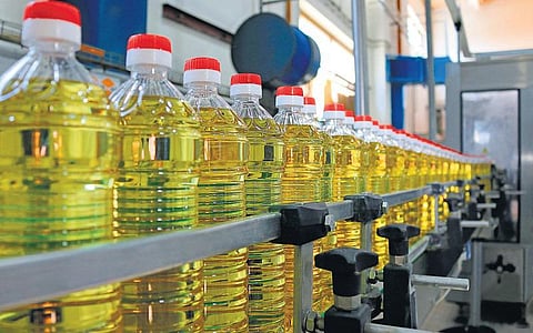 கொஞ்சம் அமுதம் கொஞ்சம் நஞ்சு - 13: எண்ணெய்க்குத் தடை அவசியமா?