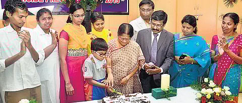 தற்கொலை செய்து கொள்பவர்களில் 80 சதவீதம் பேர் படித்தவர்கள்: அரசு பொது மருத்துவமனை டாக்டர் தகவல்