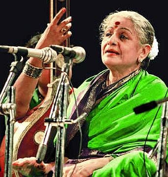 எம்.எஸ்: தன்னைக் கரைக்கும் இசை