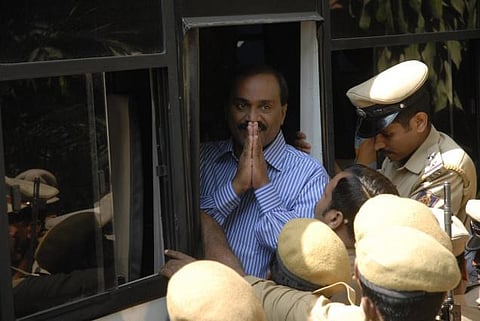 சட்டவிரோத இரும்பு தாது ஏற்றுமதி வழக்கில் திருப்பம்: ஜனார்த்தன ரெட்டி, பாஜக எம்எல்ஏக்கள் வீடுகளில் சோதனை