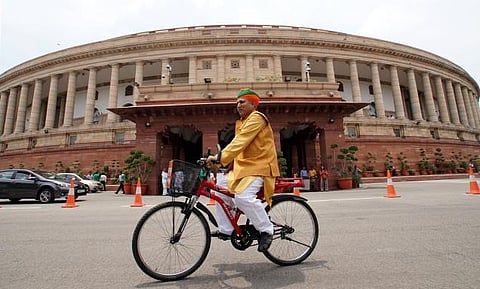 ஒவ்வொரு எம்.பி.க்கும் அரசின் மாதாந்திர செலவு ரூ.2.7 லட்சம்