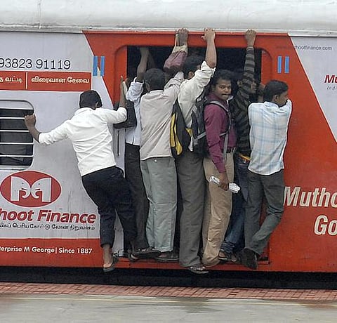 ரயில் டிக்கெட் வித்தவுட்!