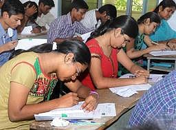 ஐஐடி நுழைவுத் தேர்வை தமிழில் நடத்த வேண்டும்: கல்வியாளர்கள் வேண்டுகோள்