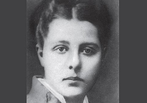 அன்னி பெசன்ட் பிறந்தநாள் - ‘டூடுள்’ போட்டு கொண்டாடிய கூகுள்