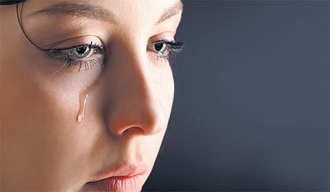 பெண் எனும் பகடைக்காய்: மகள்கள் என்றும் மகள்களே!