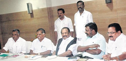 மக்கள் நல கூட்டியக்கத்தில் இந்திய கம்யூனிஸ்ட் கட்சி நீடிக்குமா?- மாநிலக் குழுவில் விவாதிக்க முடிவு