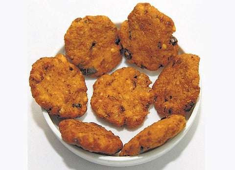 பருப்பு விலை உயர்வால் கர்நாடகத்தில் ஒரு வடை ரூ.25: விவசாயிகளுக்கு பலனில்லை; இடைத்தரகர்கள் மீது குற்றச்சாட்டு