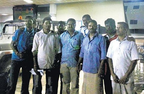 தி இந்து செய்தி எதிரொலி: மலேசியாவில் தவித்த 6 தமிழர்கள் சொந்த ஊர் திரும்பினர்