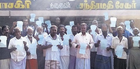 ‘கத்தி’ தெலுங்கு ரீமேக்கில் நடிக்க வேண்டாம்: நடிகர் சிரஞ்சீவிக்கு கிராம மக்கள் கடிதம்