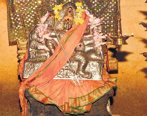 திருத்தலம் அறிமுகம் - ஆற்றிலே வந்த அம்மன்