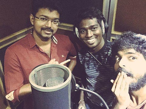 அட்லீ படத்துக்காக விஜய் பாடிய பாடல்