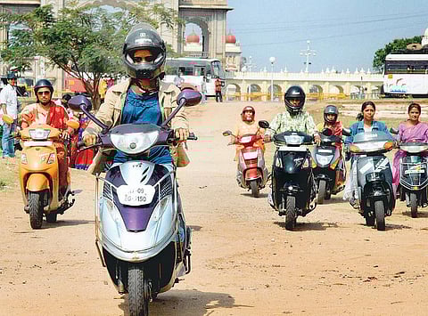 இது ஸ்கூட்டர்களின் காலம்!