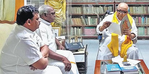 கருணாநிதி - பொன்.ராதாகிருஷ்ணன் சந்திப்பு