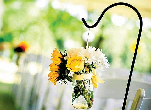 கண்ணாடி பாட்டில்களை இப்படியும் பயன்படுத்தலாம்